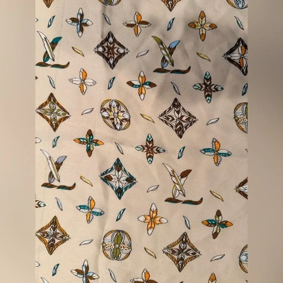 VINTAGE | Classic, square scarf - Picture 9 of 14